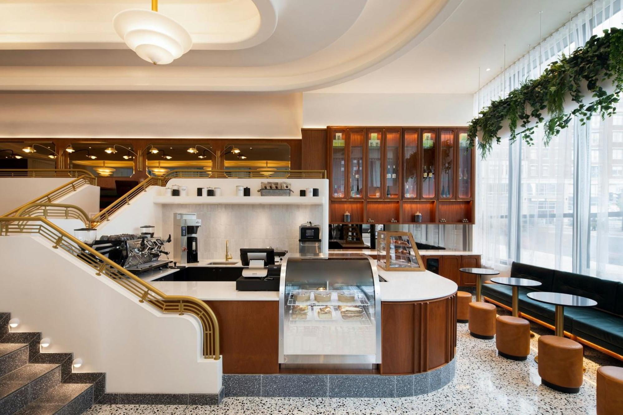Honeyrose Hotel, Montreal, A Tribute Portfolio Hotel エクステリア 写真 The interior of the 2019-opened Starbucks Reserve Roastery in London