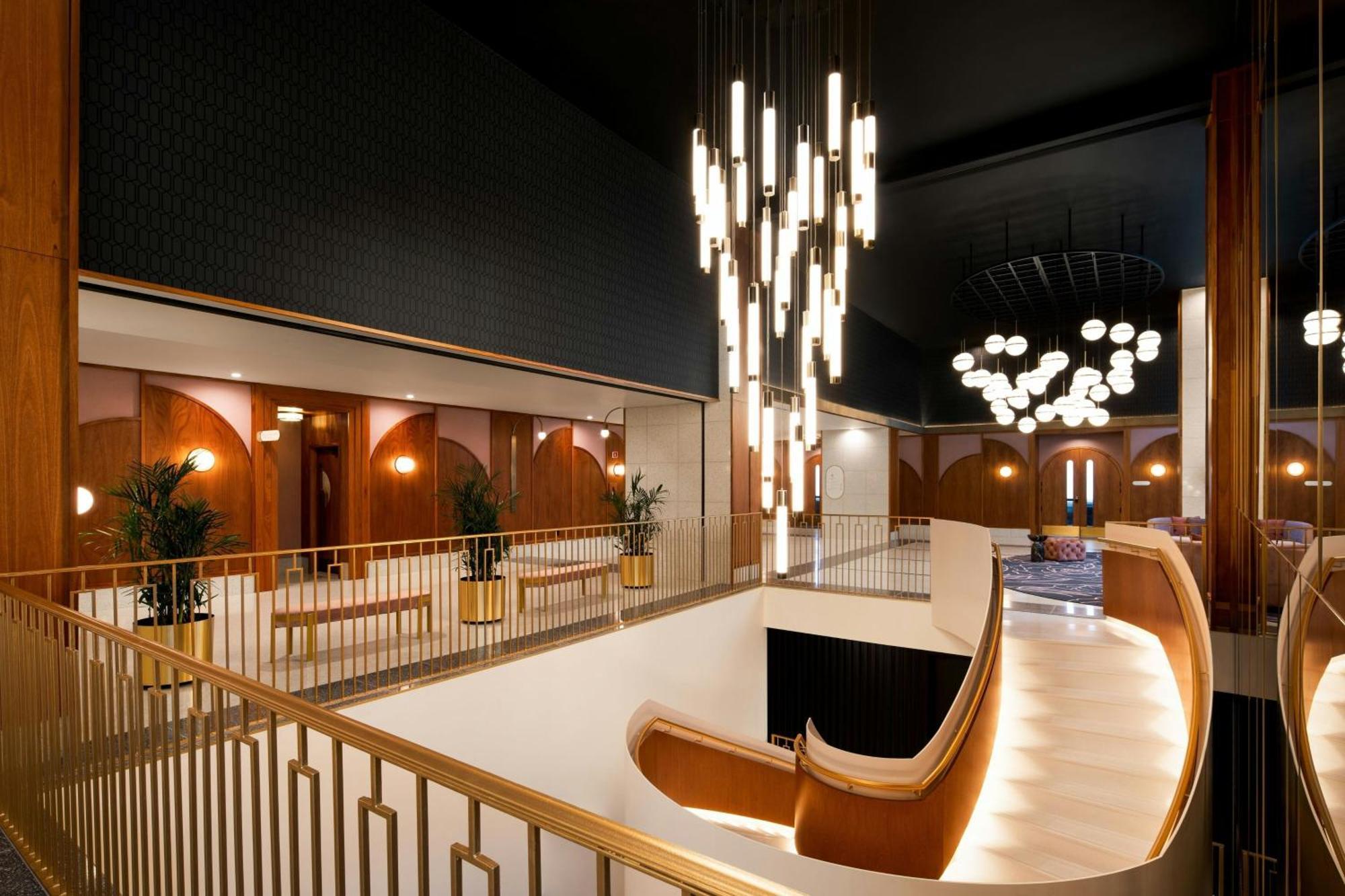 Honeyrose Hotel, Montreal, A Tribute Portfolio Hotel エクステリア 写真 The interior of the new terminal